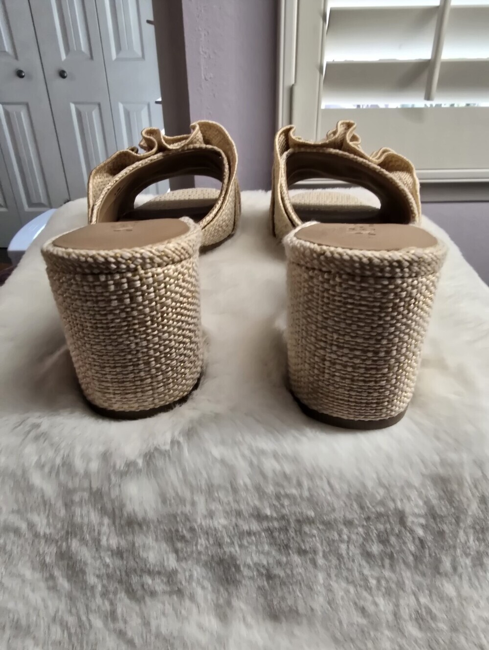 AEROSOLES "Gabrielle" Heeled Neutral Beige Ruffle Slides - Picture 6 of 8